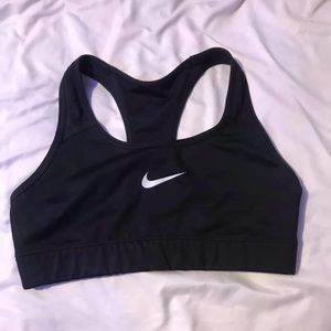 nike black sports bra